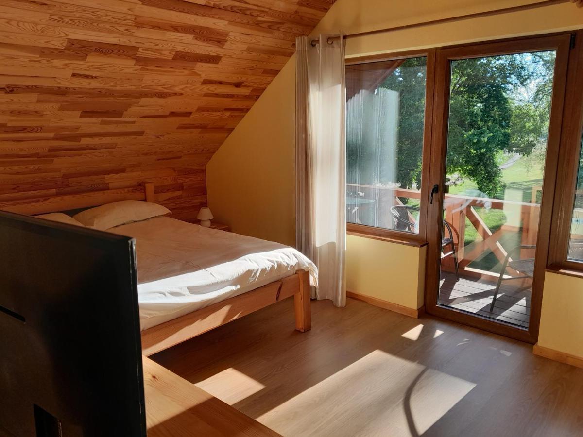 Guest House Vilcini Bernati Exterior photo
